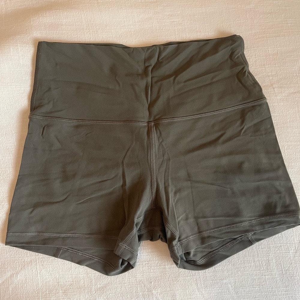 Lululemon shorts - align